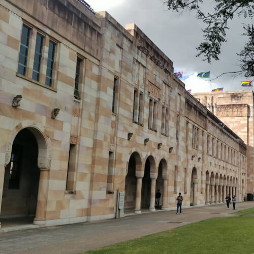 Arnaさん（30代・女性・会社員）