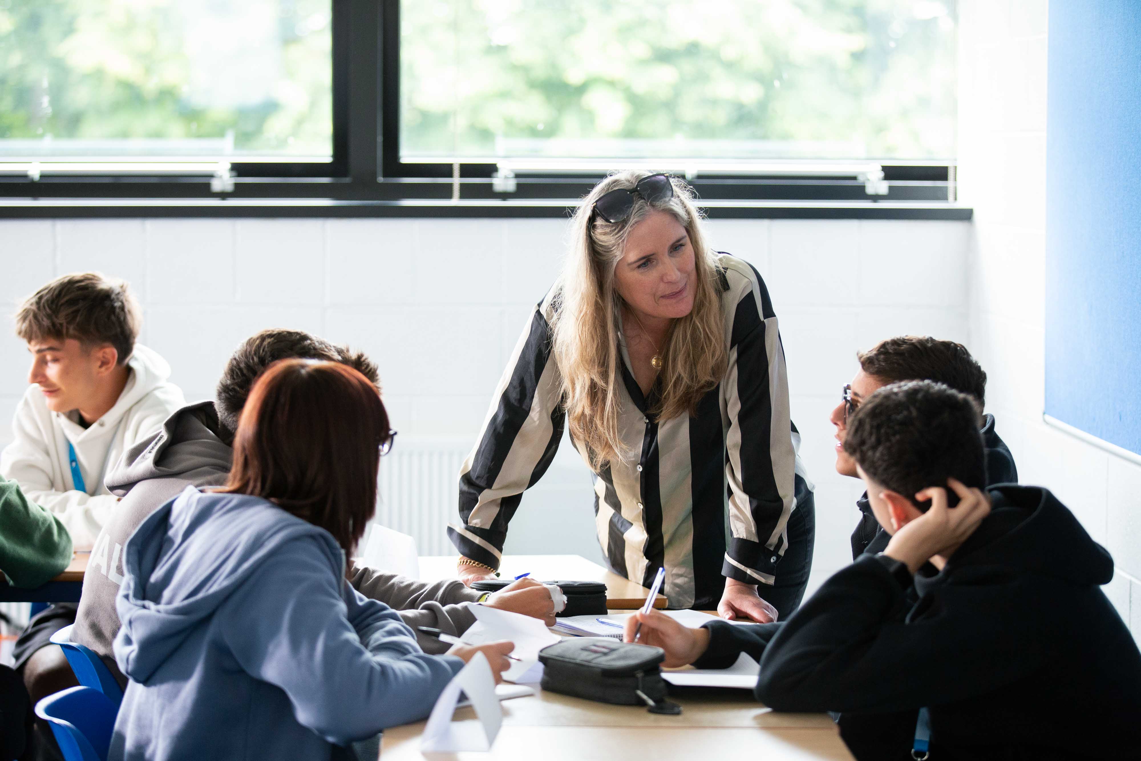 インターナショナル・ハウス・ダブリン校のワーク&スタディ・プログラム(25週間の就学+10週間のホリデー)